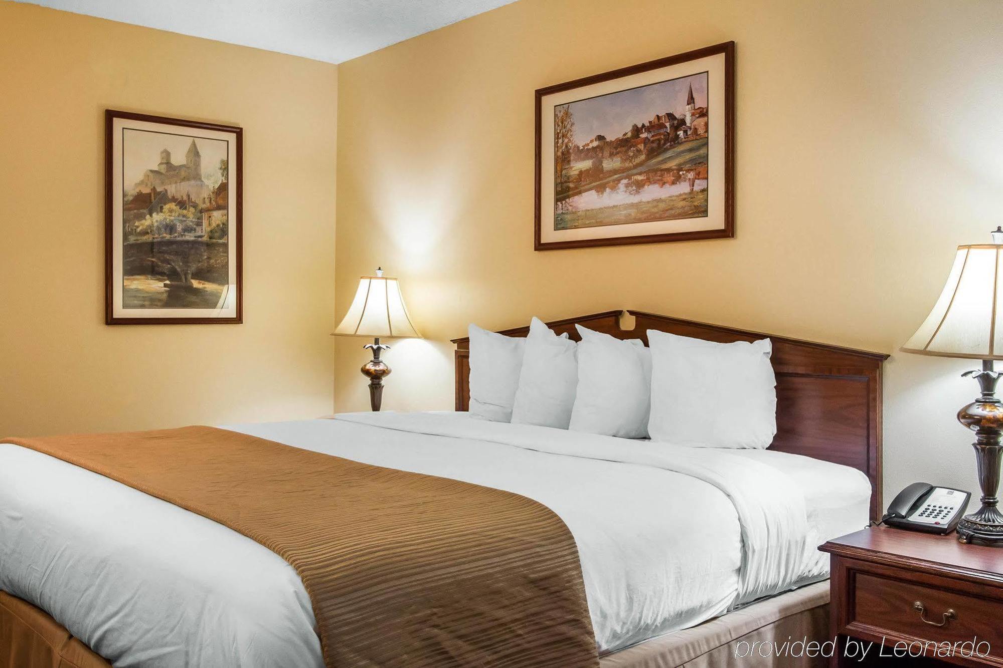 Hotel Baymont By Wyndham Selma Extérieur photo